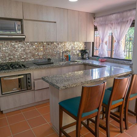 Hermosa Casa De Campo En Guatape Luaran gambar