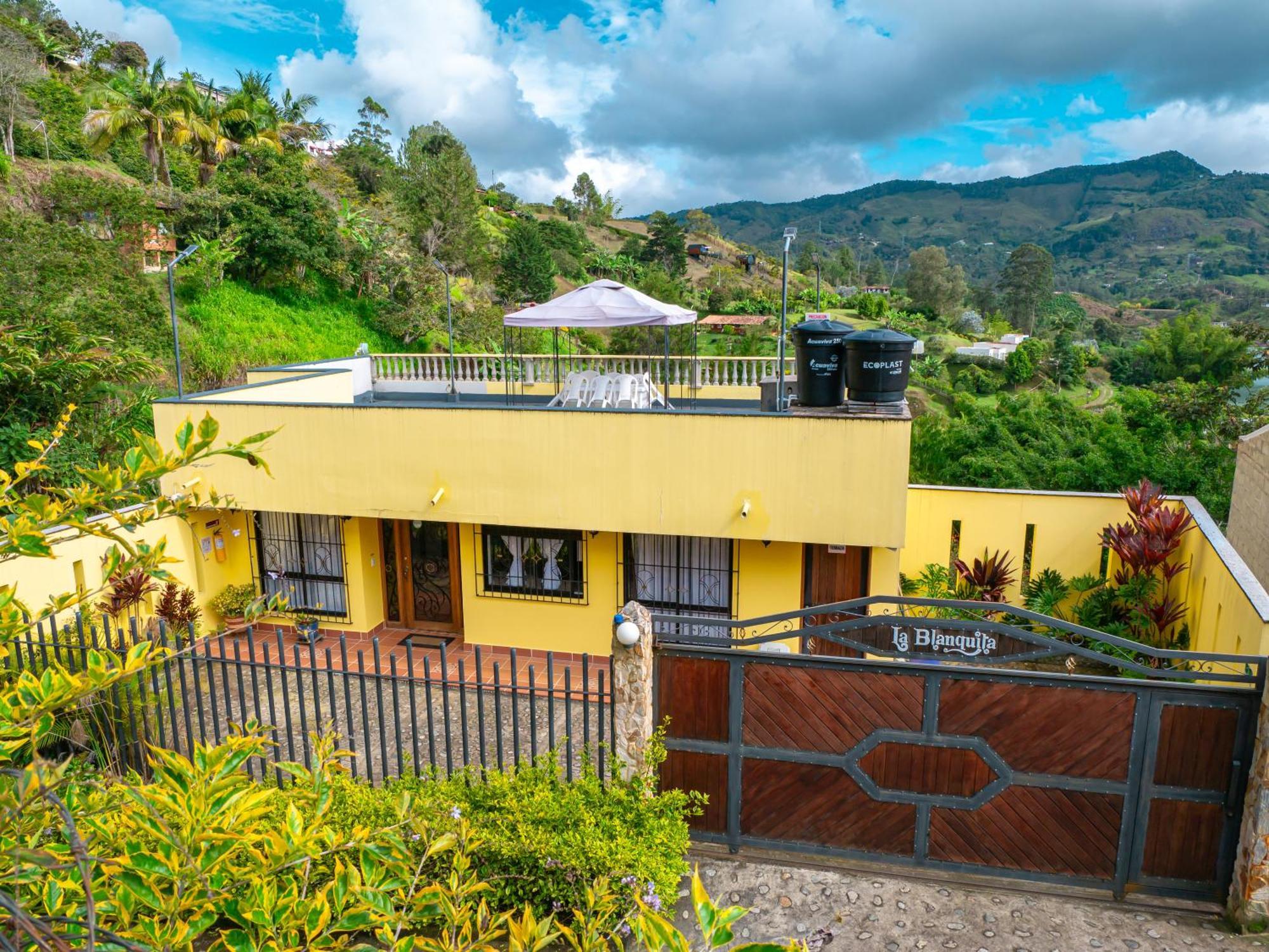 Hermosa Casa De Campo En Guatape Luaran gambar