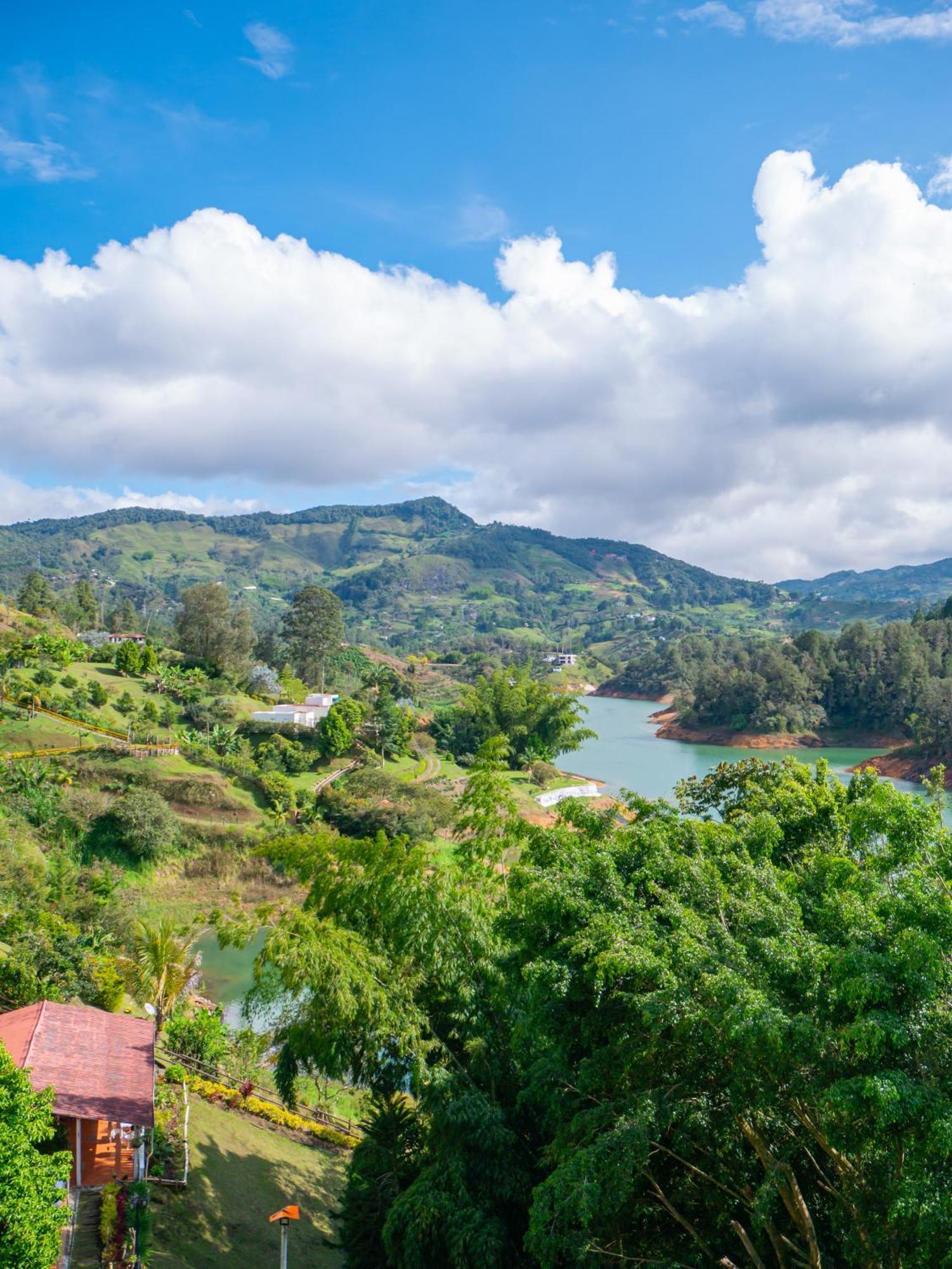 Hermosa Casa De Campo En Guatape Luaran gambar